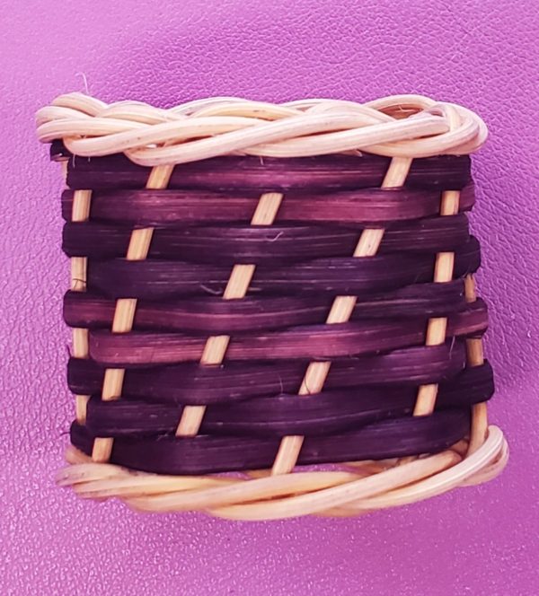 How to weave a napkin Ring