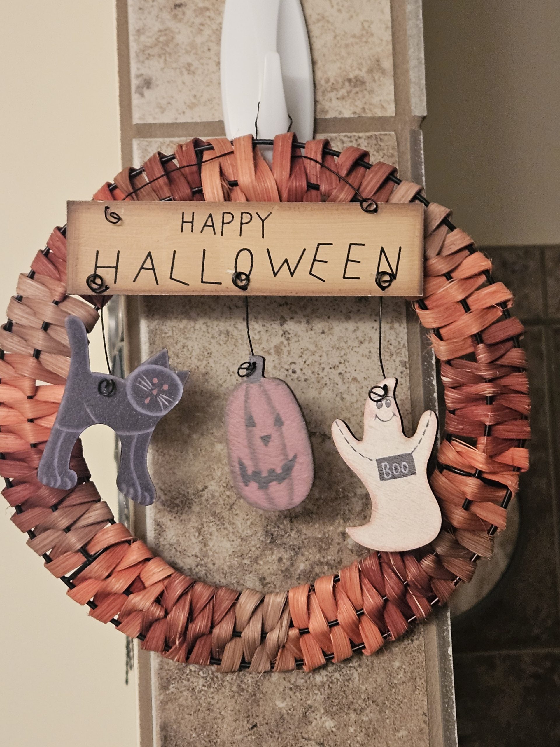 Halloween Wreath: Reed, Wood & Spooky Accents ππ»