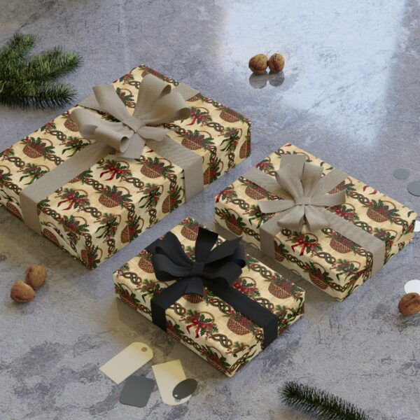 Festive Basket Lovers Wrapping Paper Roll - Image 4